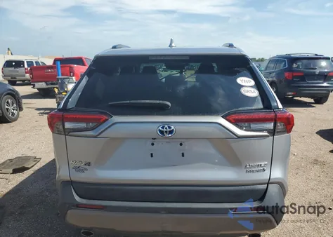 2021 Toyota Rav4 Limited z USA, uszkodzony, nr VIN 4T3D6RFV4MU032653